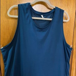 Active wear short sleeve top